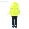 Imperméable de sécurité réfléchissant de haute visibilité adapté aux besoins du client de réchauffement avec des poches salut-vis